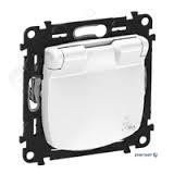 Розетка 2К+З із шторками IP44 Білий Valena ALLURE (755204)